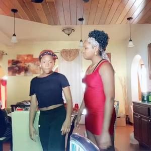 Meet your Posher, Annalie